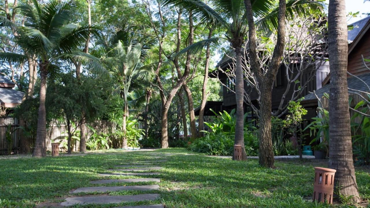 Onusa Retreat Pran Buri Exterior photo